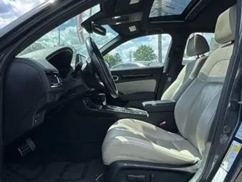 Used 2023 Honda Civic Sport Touring image 9