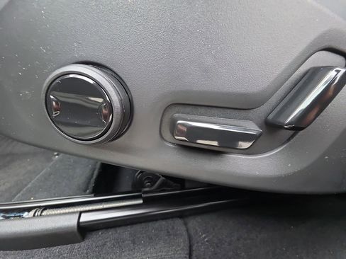 New 2026 Volvo XC60 B5 Core w/ Protection Package Premier image 39