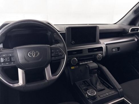 Certified 2025 Toyota 4Runner TRD Off-Road AWD/4WD image 31