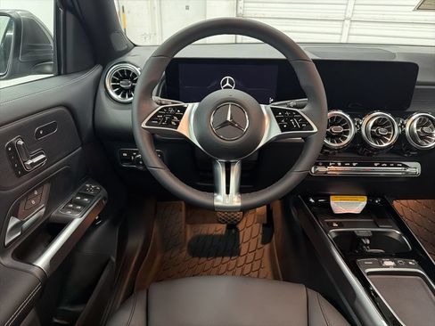 Used 2026 Mercedes-Benz GLB 250 image 21