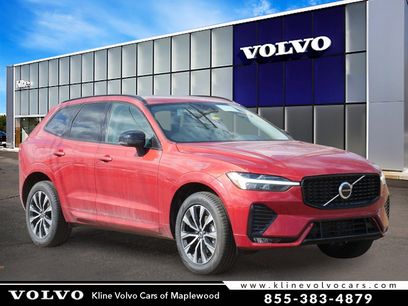 New 2025 Volvo XC60 B5 Core w/ Climate Package
