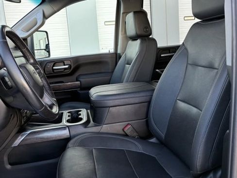 Used 2023 Chevrolet Silverado 3500 LTZ w/ LTZ Plus Package image 15