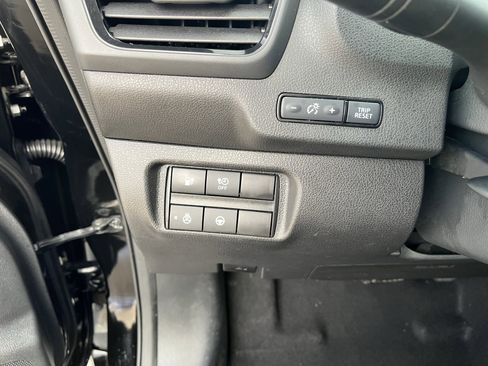 Certified 2024 Nissan Leaf SV Plus image 17