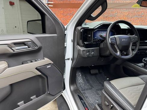 Used 2023 Chevrolet Silverado 1500 ZR2 w/ LPO, Dark Essentials Package image 9