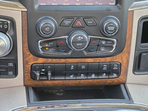 Used 2018 RAM 1500 Laramie Longhorn w/ Longhorn Southfork Package image 22