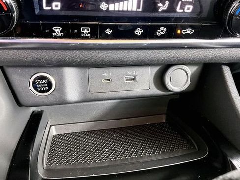 Used 2023 Nissan Rogue SV AWD/4WD image 33
