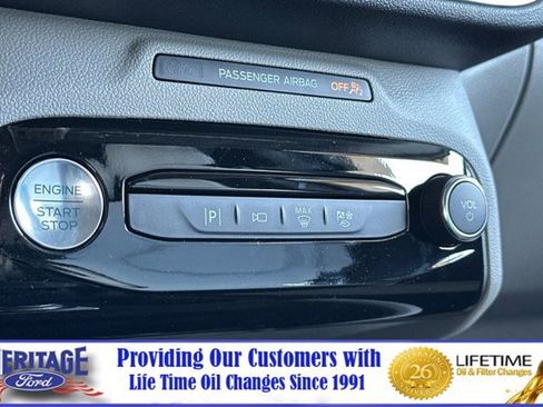 New 2025 Ford Escape SE w/ PHEV Premium Package image 18