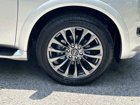 Used 2024 Nissan Armada Platinum w/ Captain's Chairs Package AWD/4WD image 9