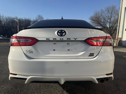 Used 2020 Toyota Camry SE image 7