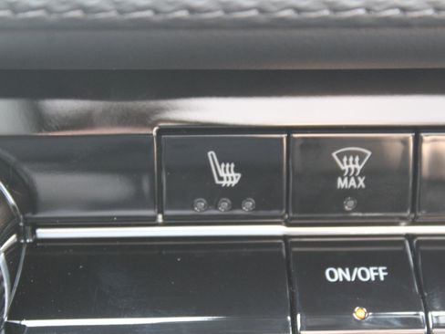 New 2026 Chevrolet Equinox LT w/ Midnight Edition FWD image 14
