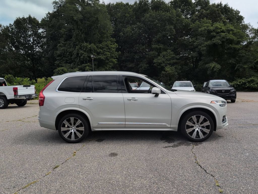 Used 2020 Volvo XC90 T6 Inscription w/ Protection Package AWD/4WD image 3
