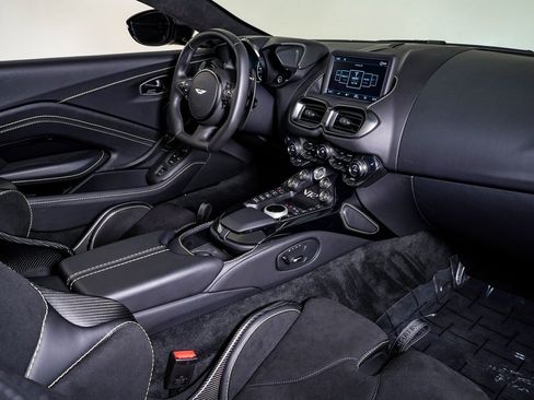 Used 2023 Aston Martin V12 Vantage V12 image 22