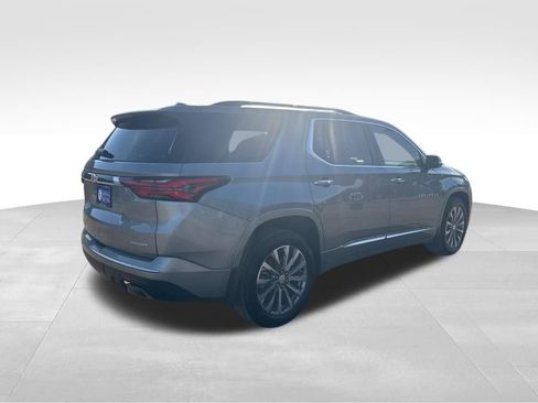 Used 2023 Chevrolet Traverse Premier AWD/4WD image 8