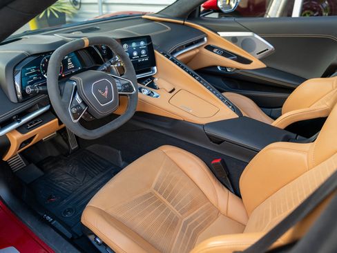 Used 2021 Chevrolet Corvette Stingray Premium Cpe w/ LPO, Roadside Safety Package RWD image 10