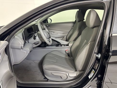 New 2026 Hyundai Elantra SEL Sport Premium FWD image 13