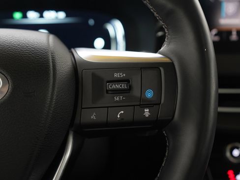 Used 2024 INFINITI QX60 Sensory image 30