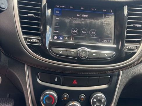 Used 2020 Chevrolet Trax LS FWD image 13