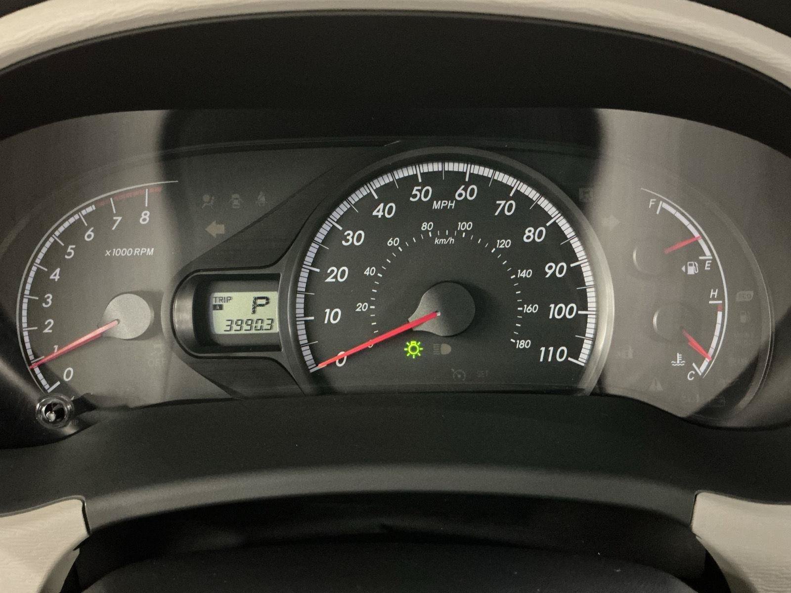 Used 2011 Toyota Sienna LE w/ Towing Pkg FWD image 11