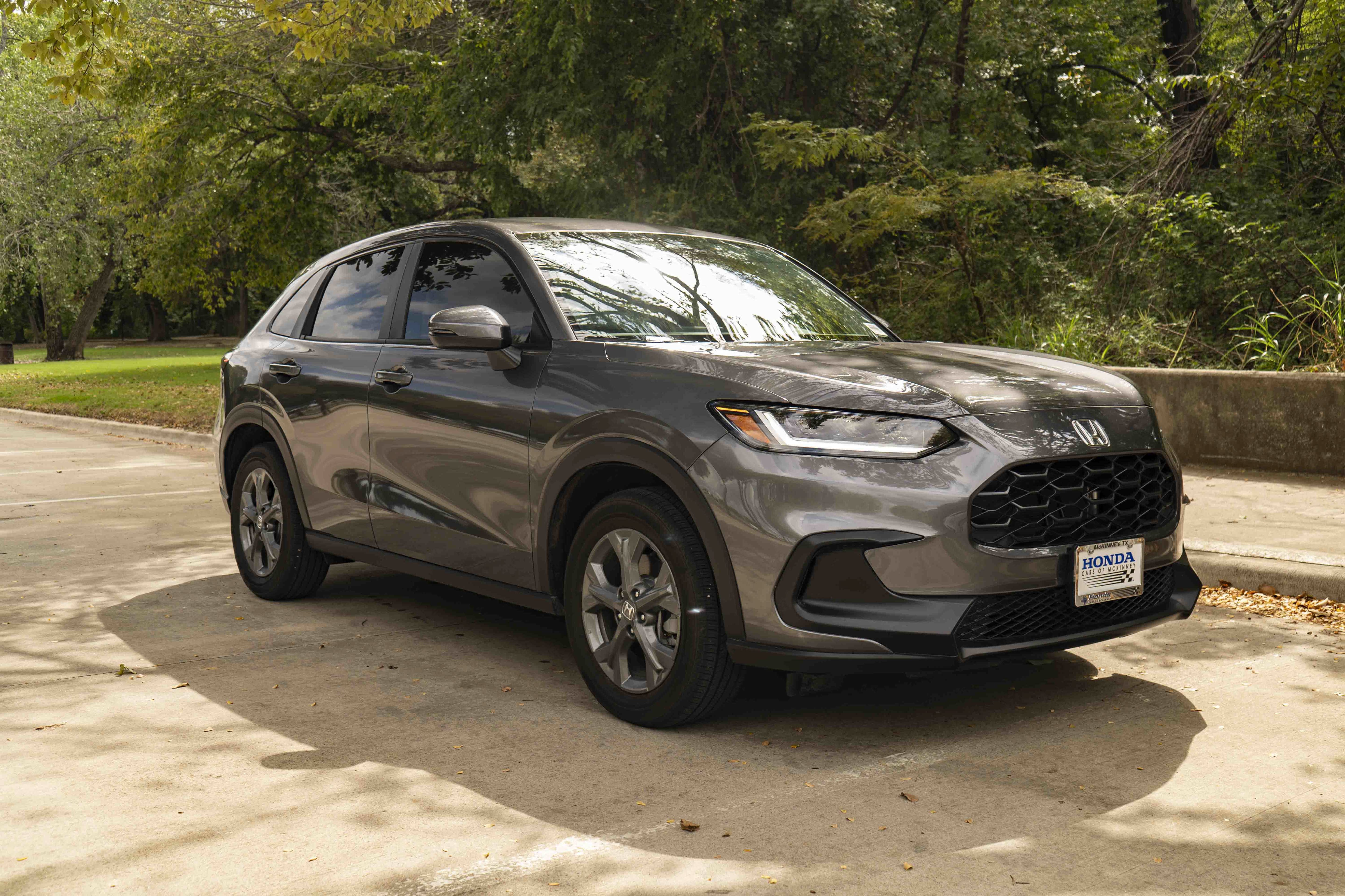Used 2027 Honda HR-V LX image 2