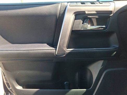Used 2021 Toyota 4Runner SR5 Premium w/ Moonroof Package AWD/4WD image 23