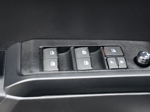 Certified 2023 Toyota Tacoma SR image 14