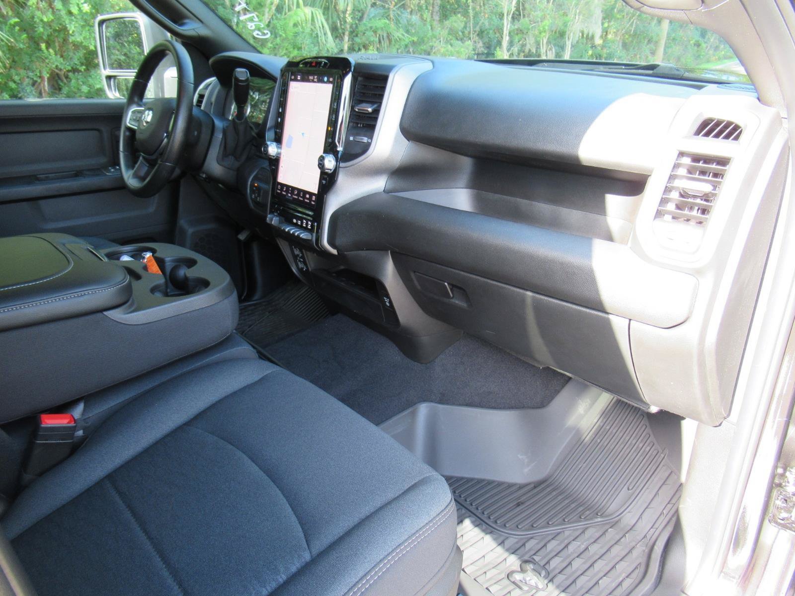 New 2027 RAM 3500 Tradesman AWD/4WD image 13