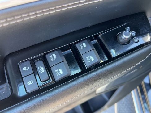 Used 2022 Jeep Wagoneer Series III w/ Convenience Group I AWD/4WD image 10