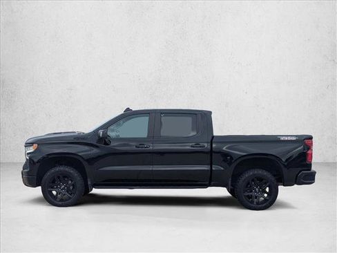Used 2024 Chevrolet Silverado 1500 LT Trail Boss w/ LT Trail Boss Premium Package AWD/4WD image 8