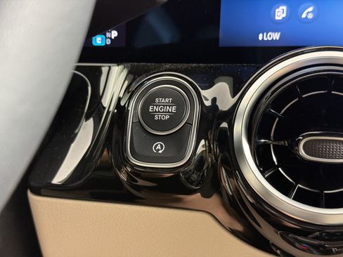 Used 2026 Mercedes-Benz GLA 250 4MATIC image 17