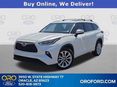 Used 2023 Toyota Highlander Limited