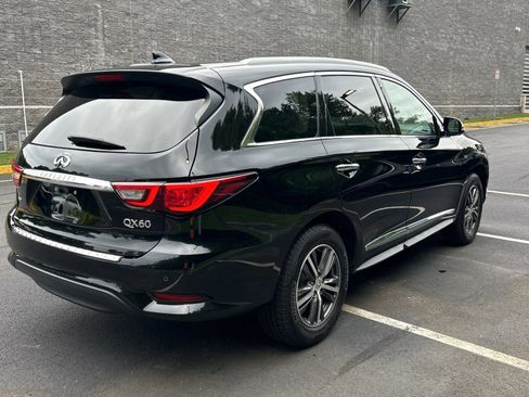 Used 2019 INFINITI QX60 Luxe w/ Essential Package AWD/4WD image 3