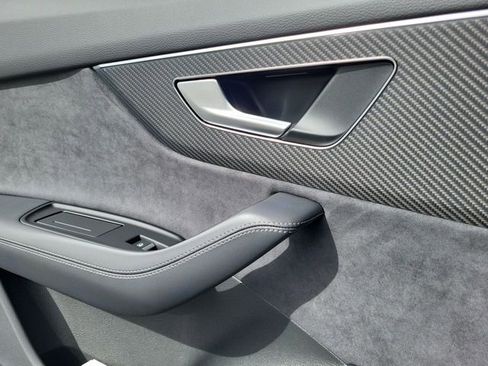 New 2025 Audi SQ7 Prestige image 15