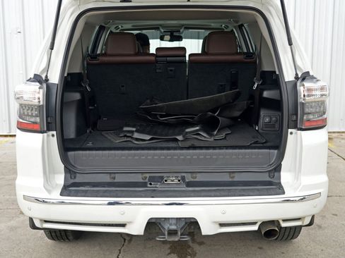 Used 2019 Toyota 4Runner Limited image 9