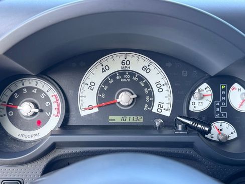 Used 2013 Toyota FJ Cruiser 4WD w/ Convenience Pkg image 8
