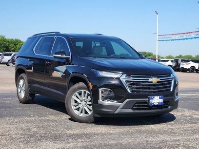 Used 2023 Chevrolet Traverse LT