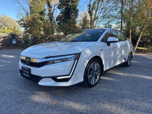 Used 2018 Honda Clarity Touring image 4