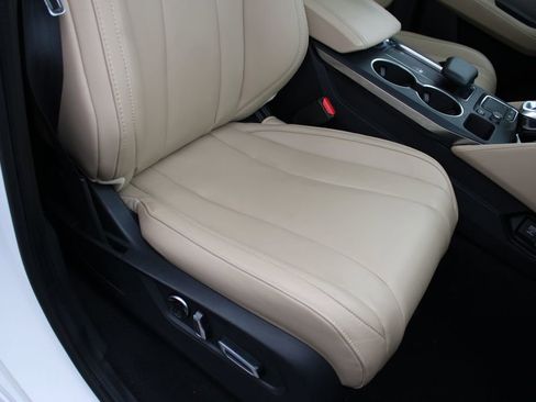 Used 2022 Acura MDX SH-AWD image 25