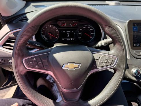 Used 2022 Chevrolet Malibu LT FWD image 15