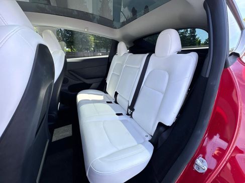 Used 2023 Tesla Model Y AWD image 5