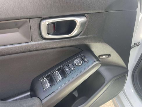 Used 2025 Honda Civic Sport image 17