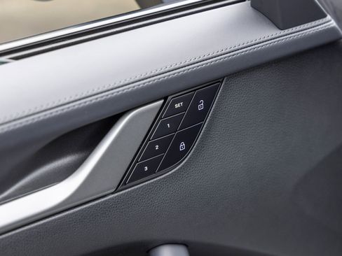 Used 2025 Porsche 911 Carrera S image 25