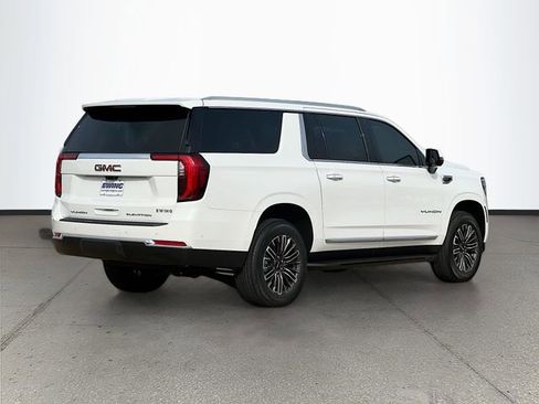 New 2026 GMC Yukon XL Elevation w/ Elevation Premium Package image 4