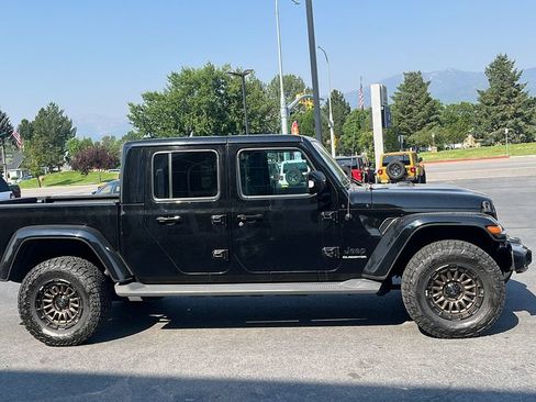 Used 2022 Jeep Gladiator Overland AWD/4WD image 4