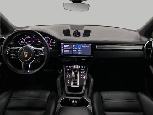 Used 2020 Porsche Cayenne S image 23