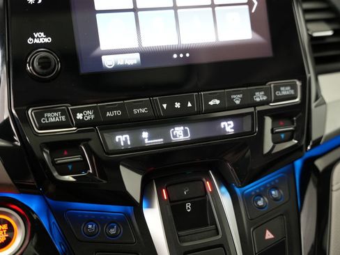 Used 2018 Honda Odyssey Elite image 25