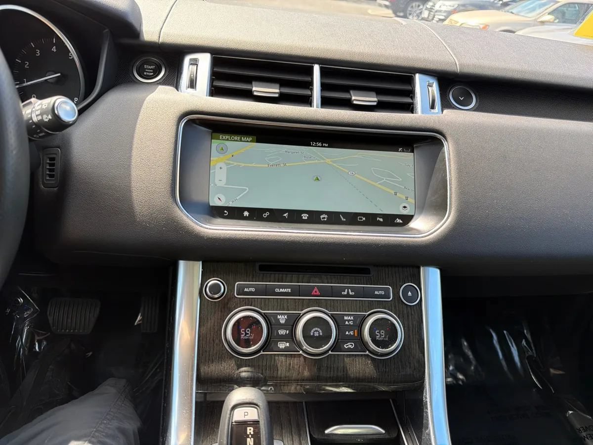 Used 2017 Land Rover Range Rover Sport HSE AWD/4WD image 7