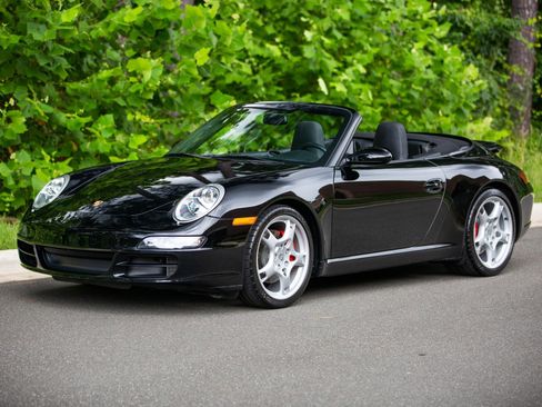 Used 2005 Porsche 911 Carrera S image 13