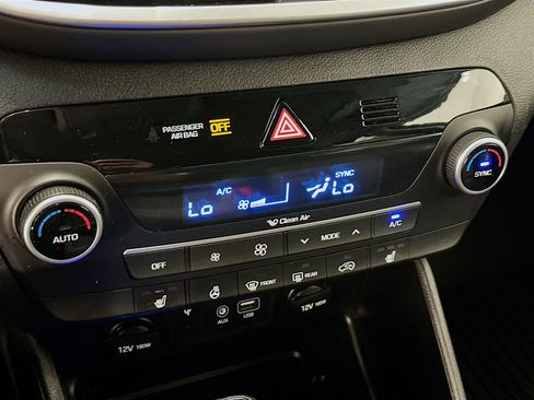Used 2019 Hyundai Tucson Limited AWD/4WD image 24