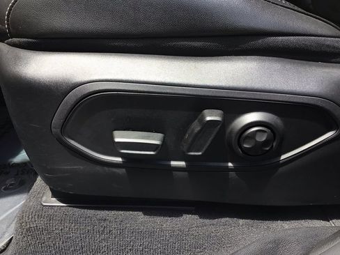 Used 2023 Jeep Grand Cherokee Altitude AWD/4WD image 19
