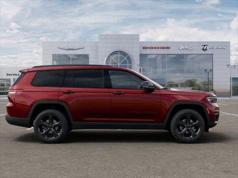 New 2025 Jeep Grand Cherokee L Limited w/ Luxury Tech Group II image 32